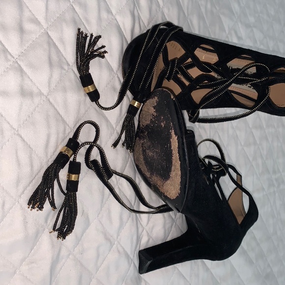 Amazing suede lace up heels - Picture 3 of 3